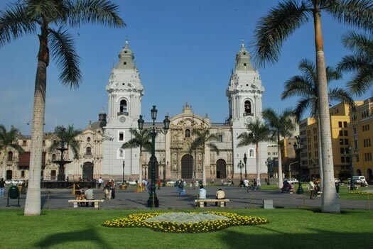 Lima - Catedral - Plaza principal