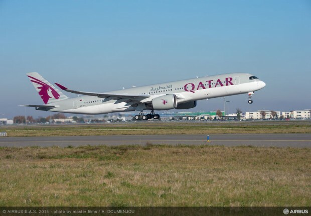A350_XWB_Qatar_Airways_media_flight_take_off