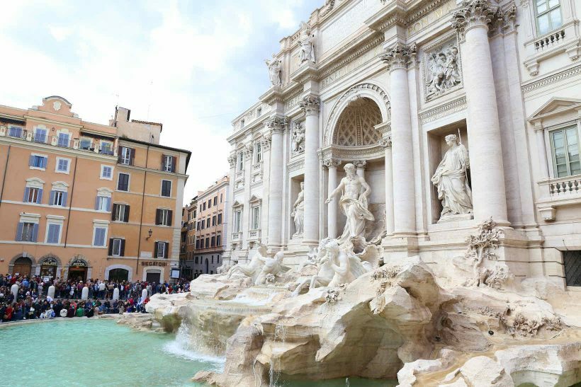 roma italia fontana di trevi