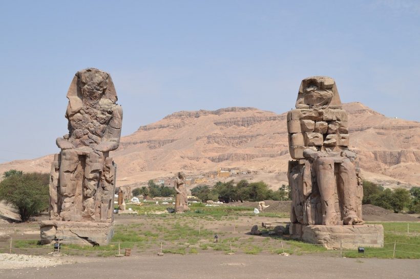 Colosso, em Luxor - Egito