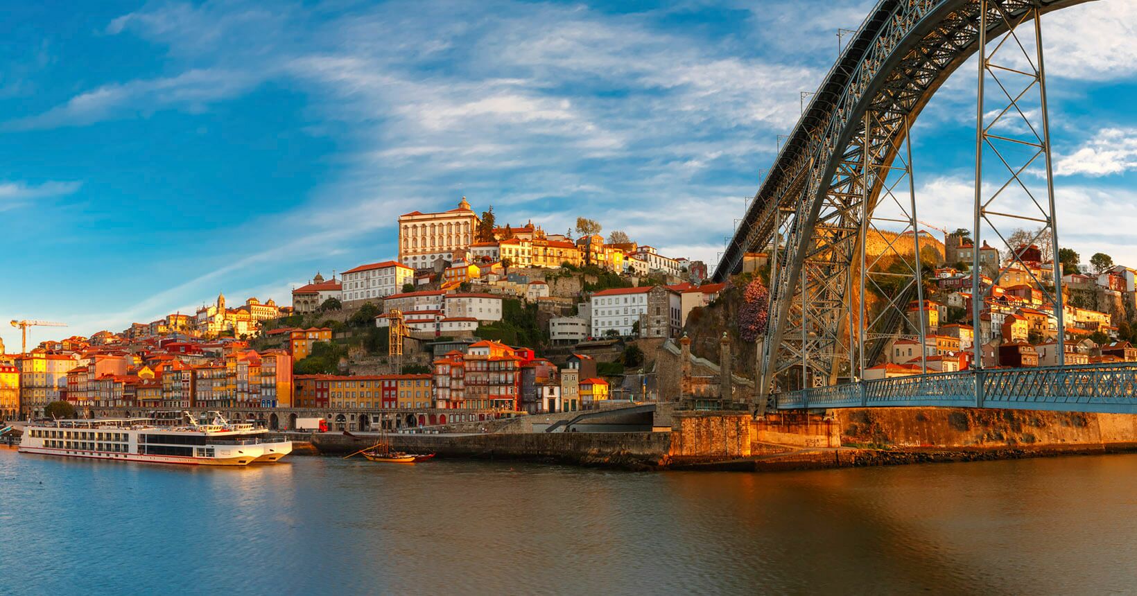 Porto, Portugal - eleita uma das melhores cidades para visitar