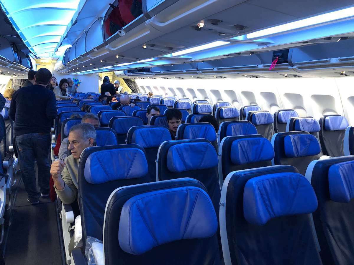 cabine classe economica airbus A330 da azul