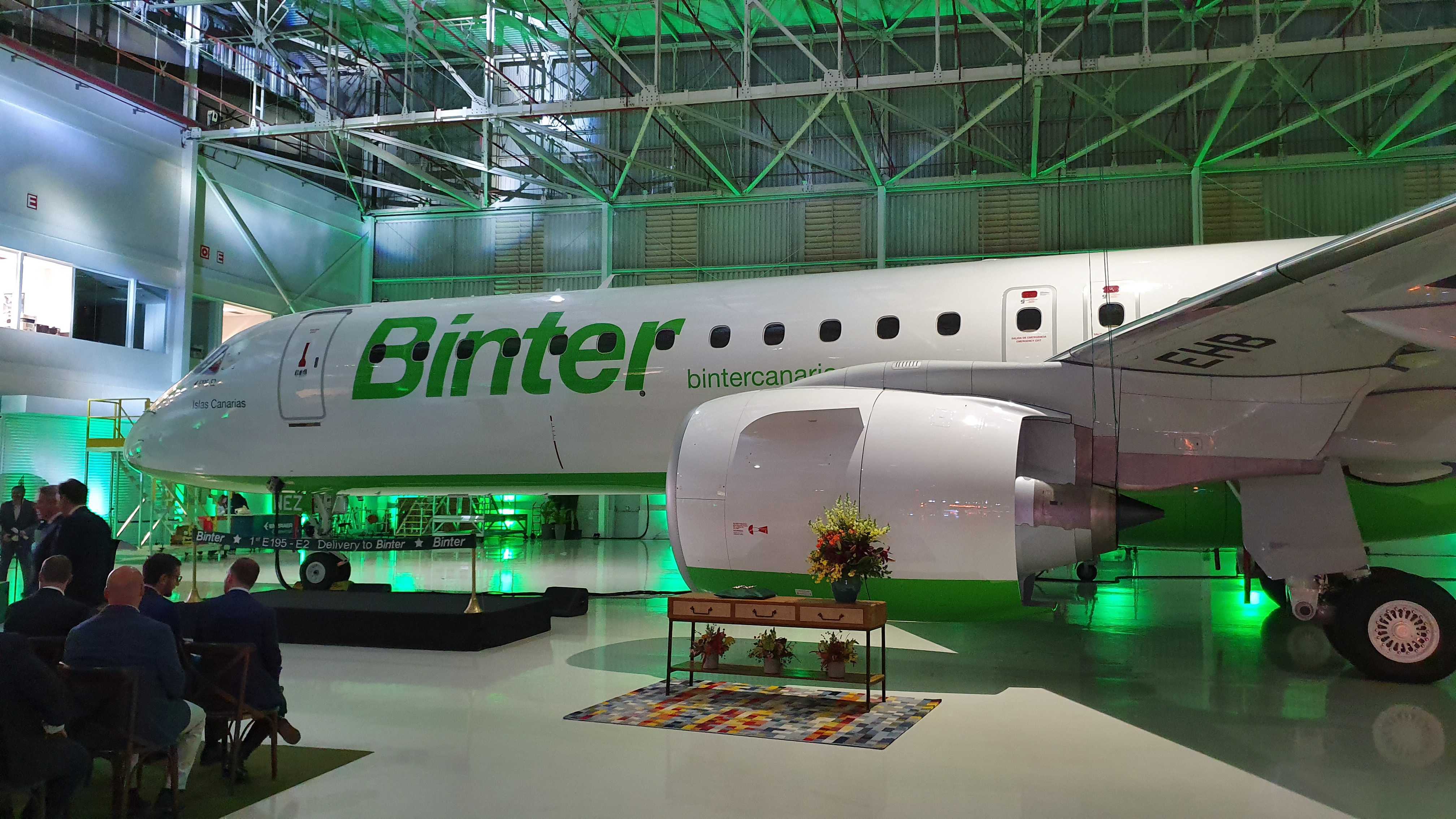Resultado de imagen para Binter Embraer E195-E2
