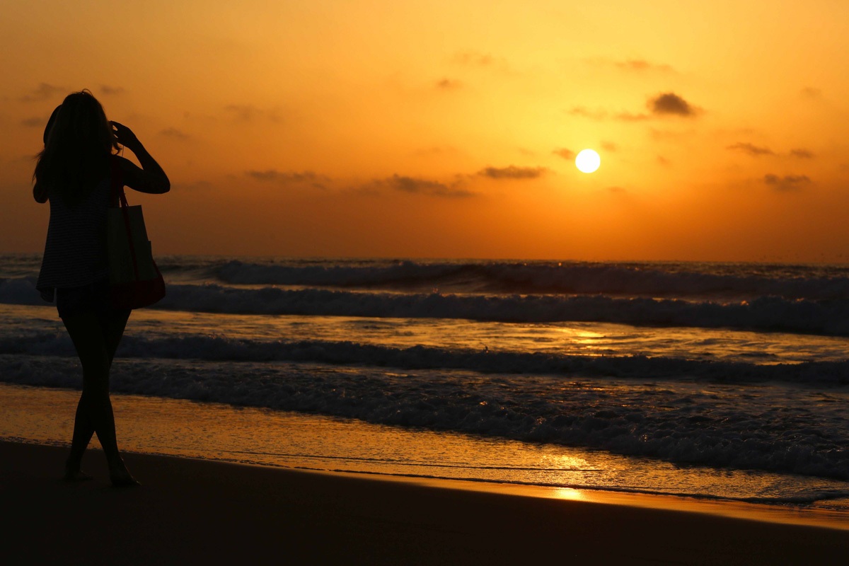 Pôr do sol na Praia de Tel Aviv