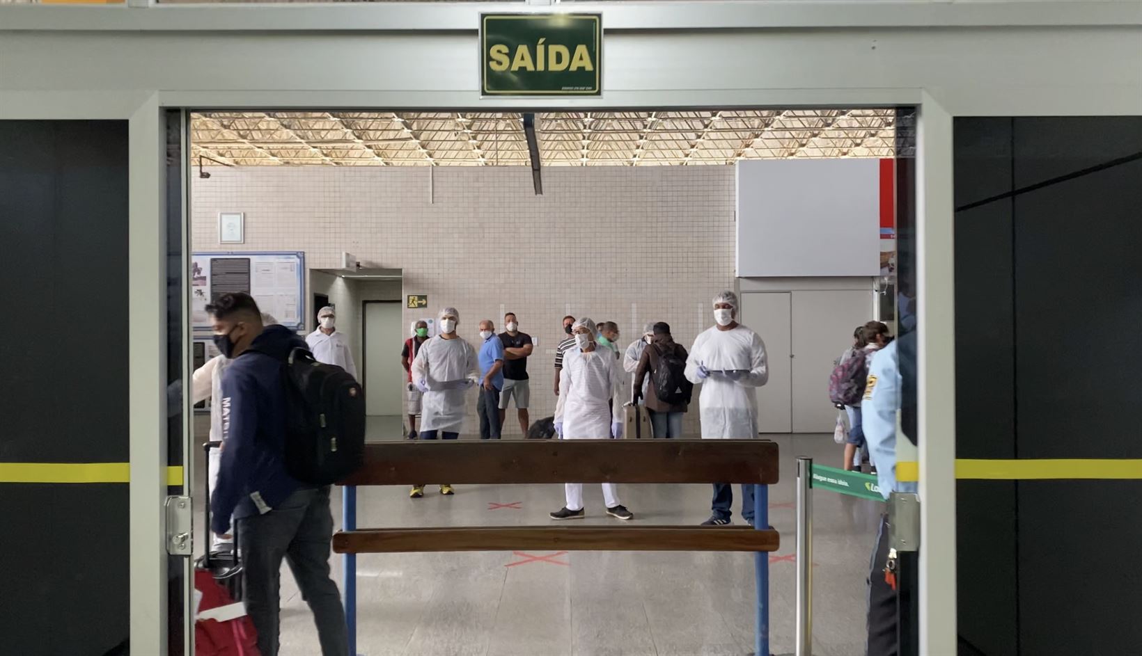 Desembarque no aeroporto de Aracaju durante a pandemia