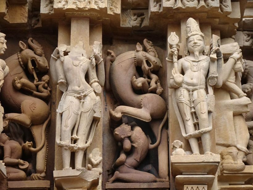 Templos do Kama Sutra em Khajuraho, Índia