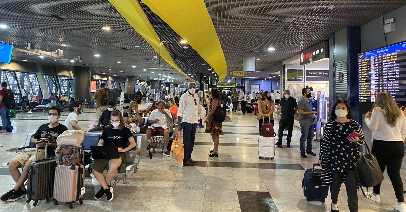 Saguão de embarque do Aeroporto do Recife