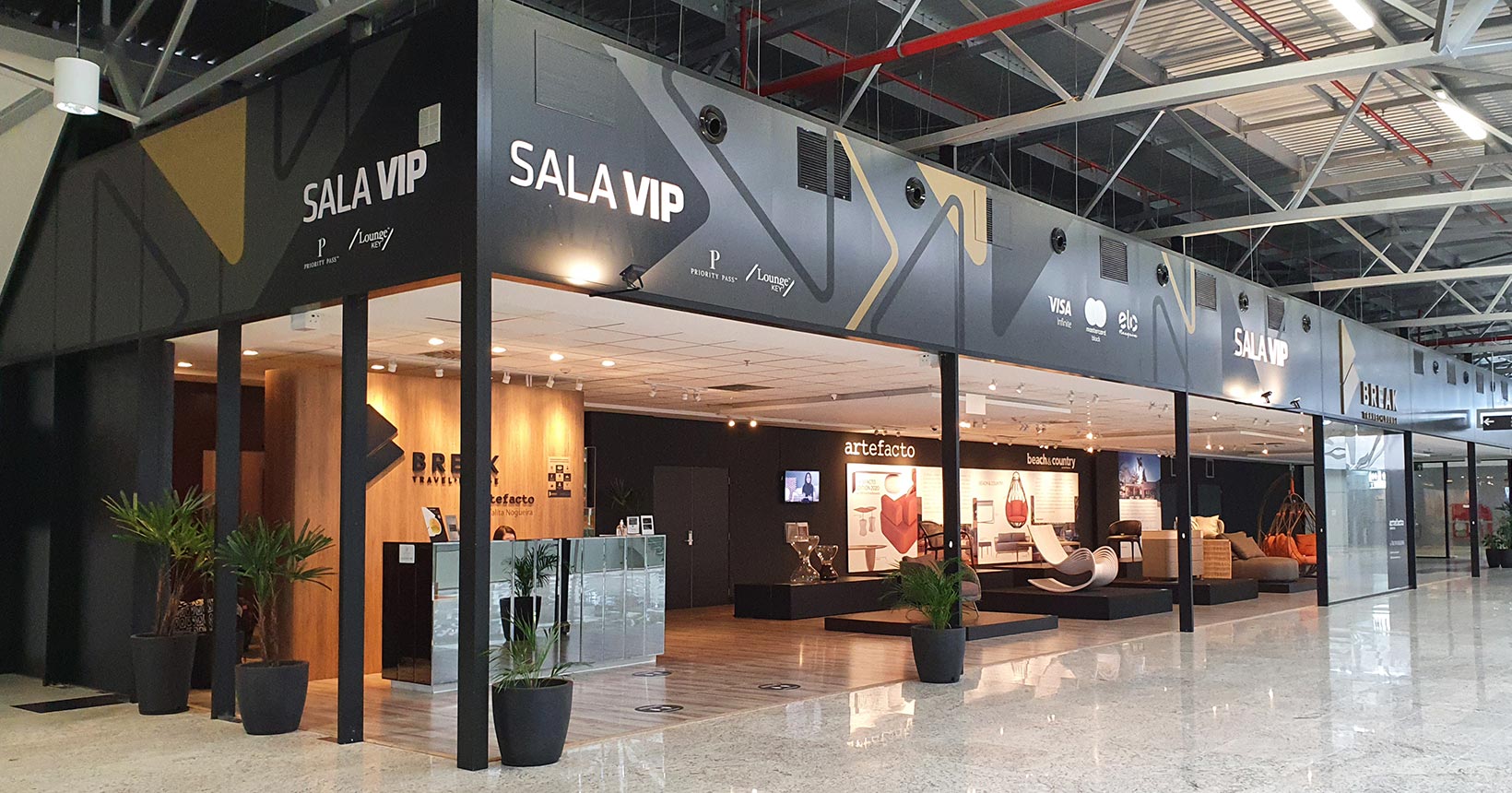 sala vip break travel lounge aeroporto de Curitiba entrada
