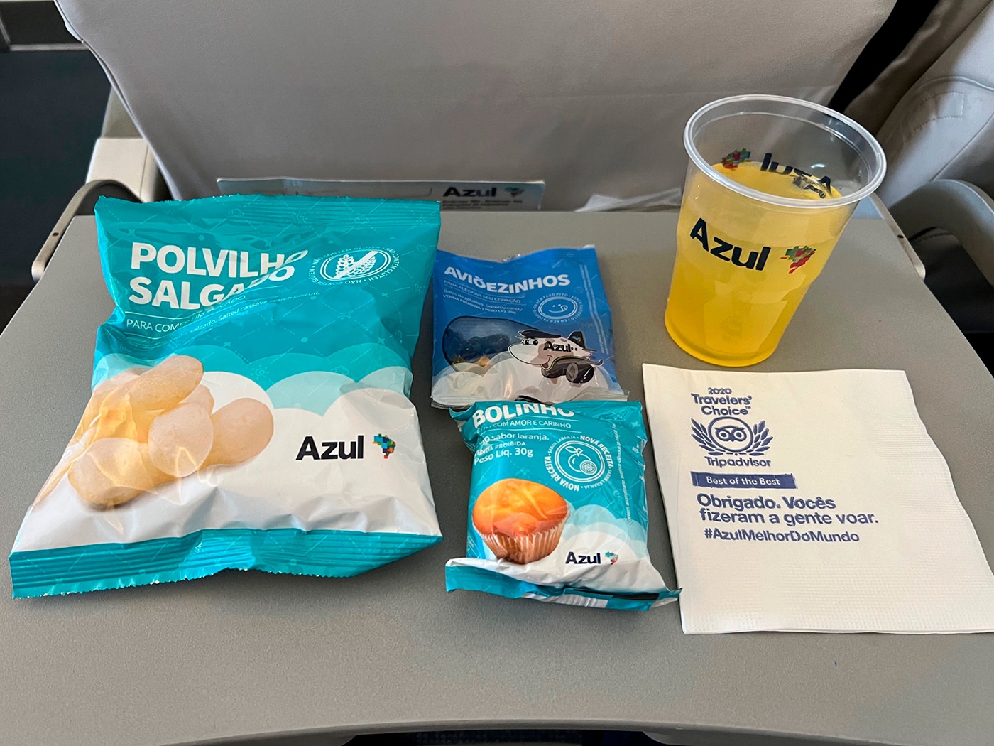 Food on airplanes from Azul Linhas Aéreas