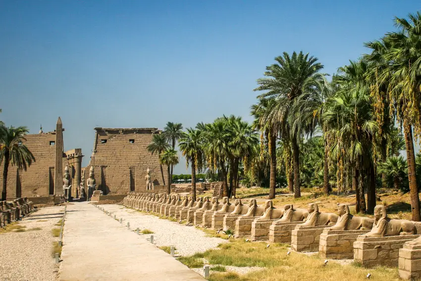 Avenida das Esfinges, em Luxor