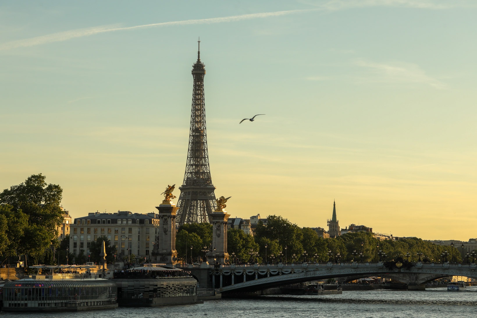 Foto com a Torre Eiffel