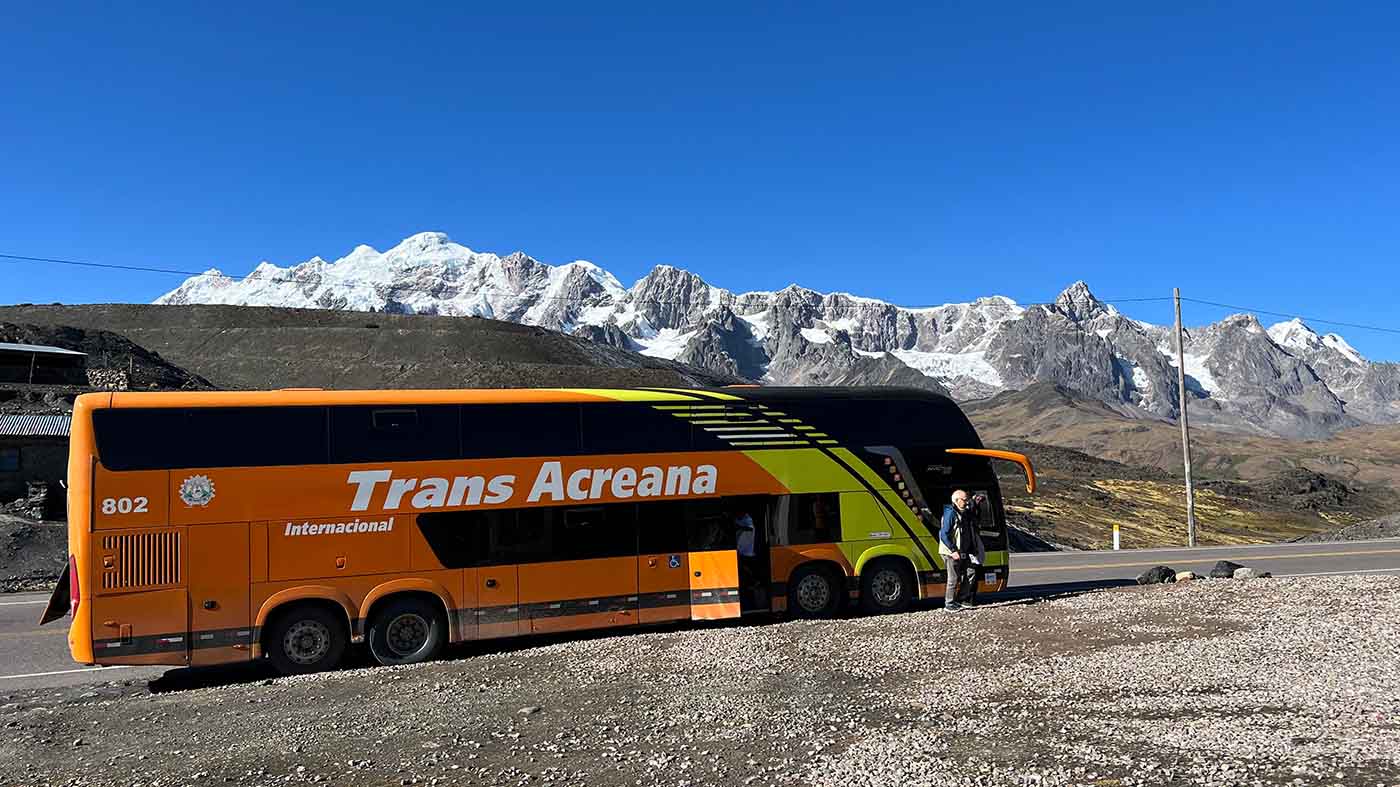 Viagem de ônibus mais longa do mundo Cordilheira dos Andes Peru