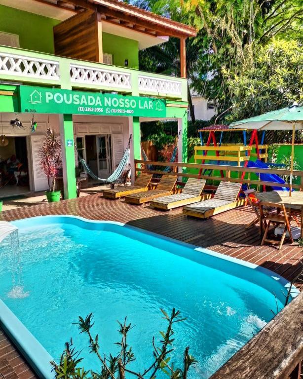 piscina da pousada no Guarujá nosso lar