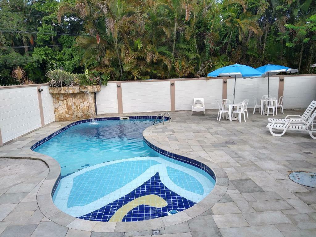 piscina da pousada no Guarujá albamar