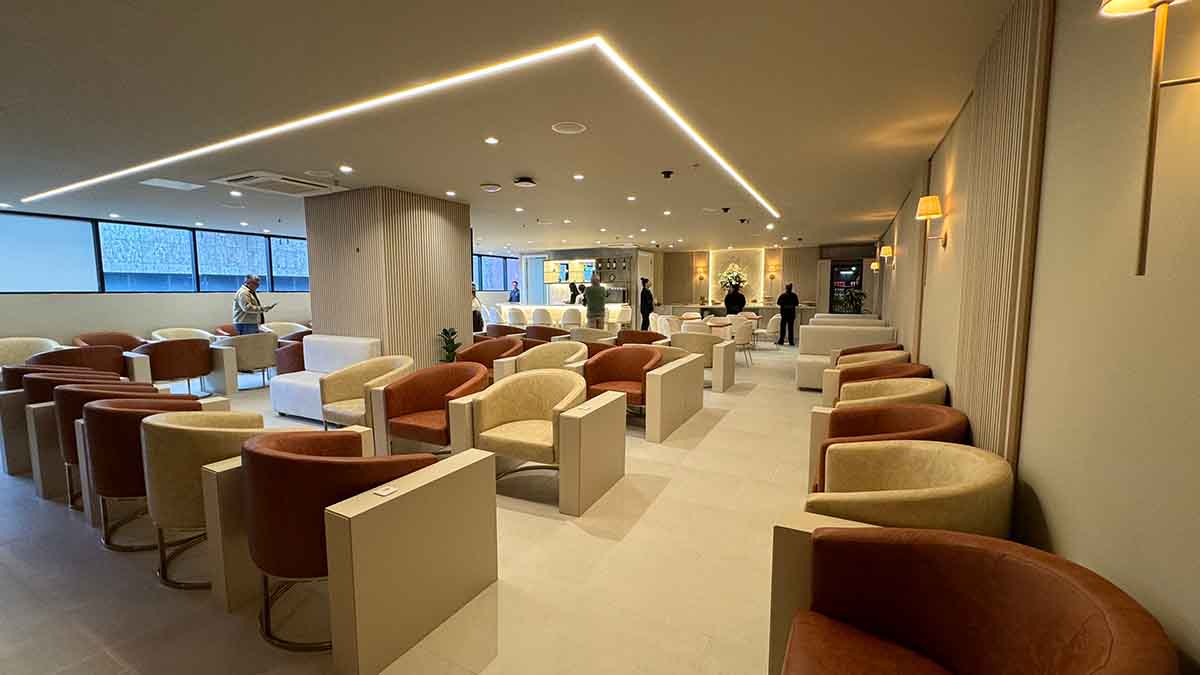 Sala Vip Internacional Advantage aeroporto de Curitiba lounge